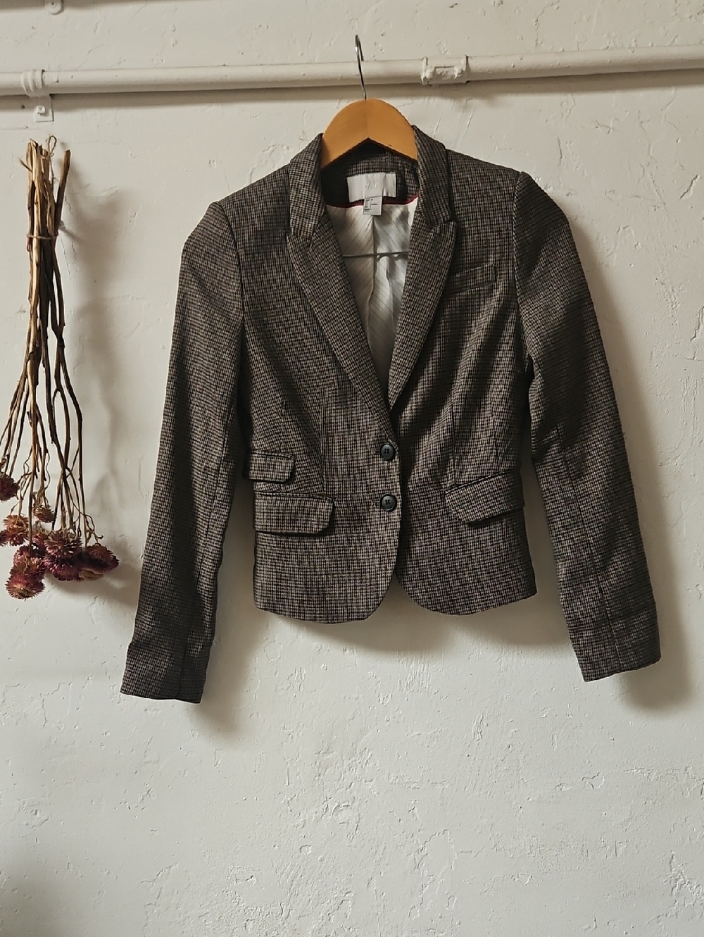 Classic Tailored Women's Blazer - Brown Plaid